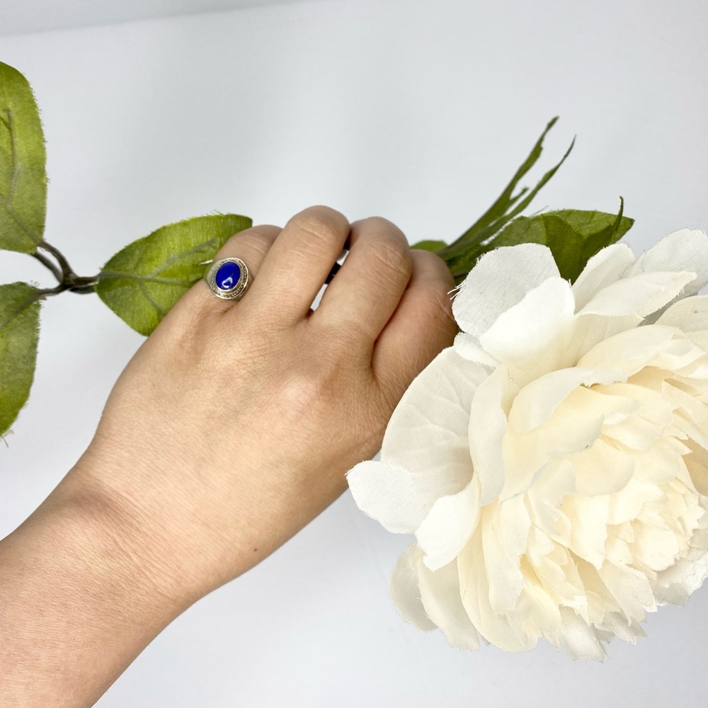 Vintage Oval Lapis Lazuli Silver Ring